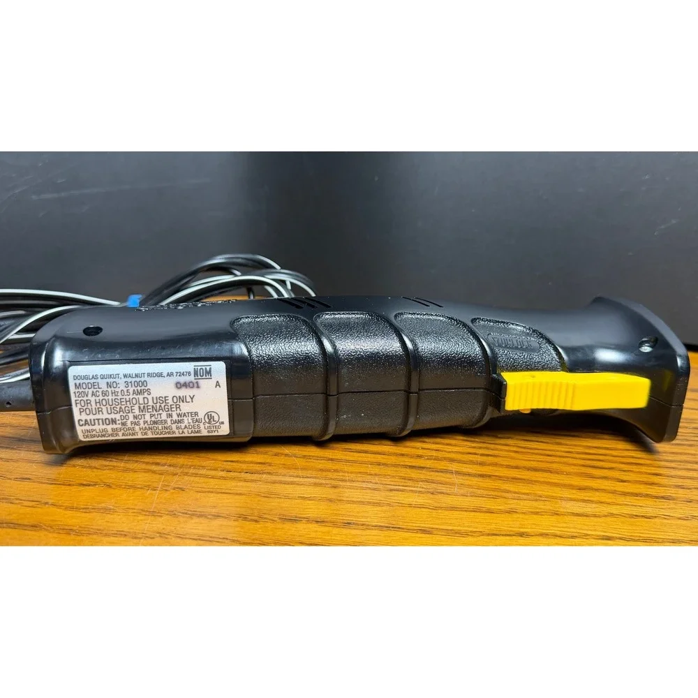 American Angler Electric Fillet Knife: Black Corded with 2 Blades, WORKS